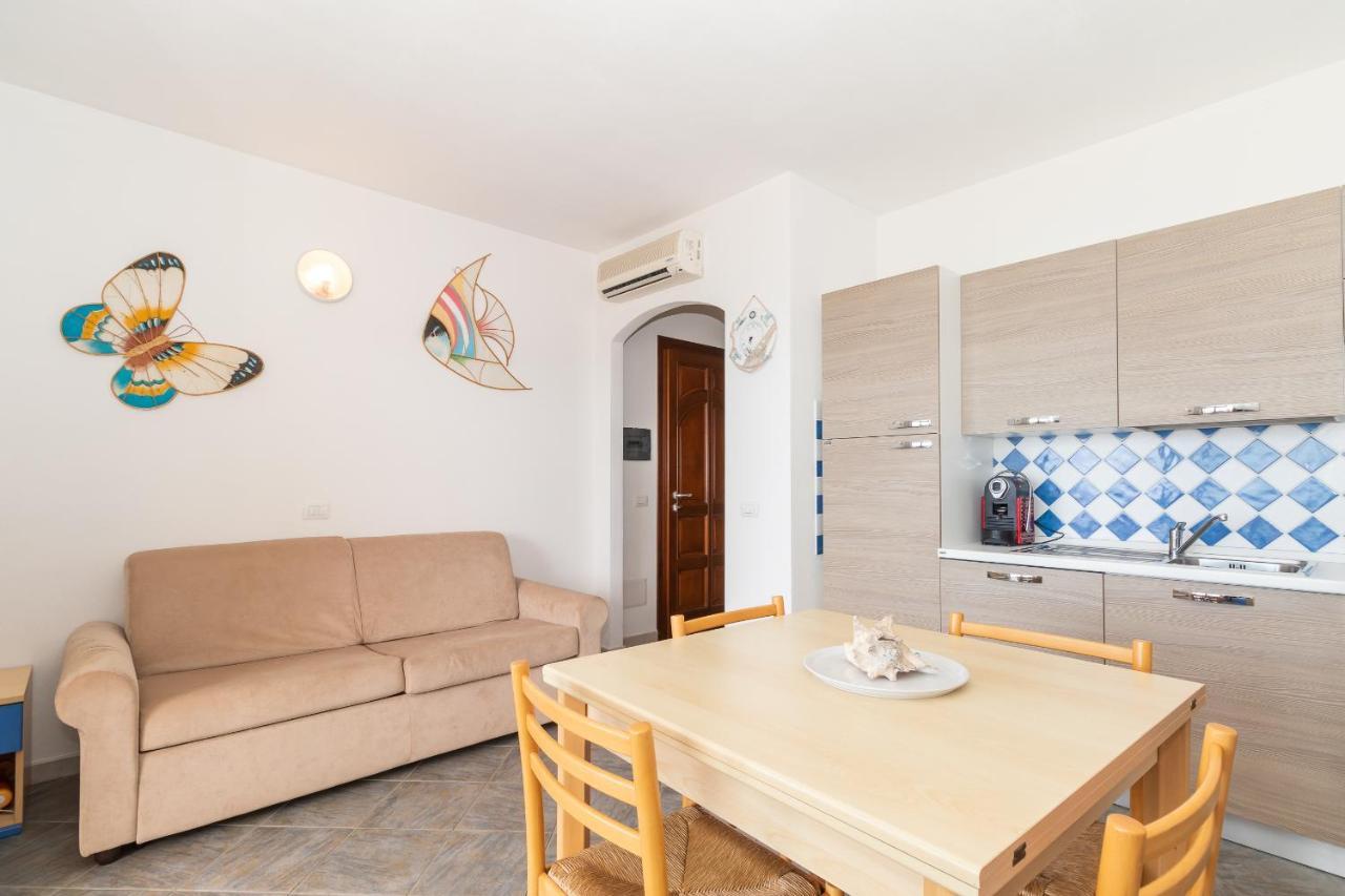 Appartamento Con Piscina 03 Trinità dʼAgultu Extérieur photo