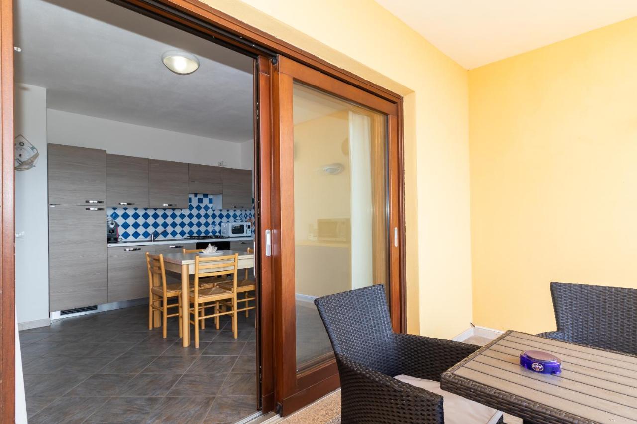 Appartamento Con Piscina 03 Trinità dʼAgultu Extérieur photo