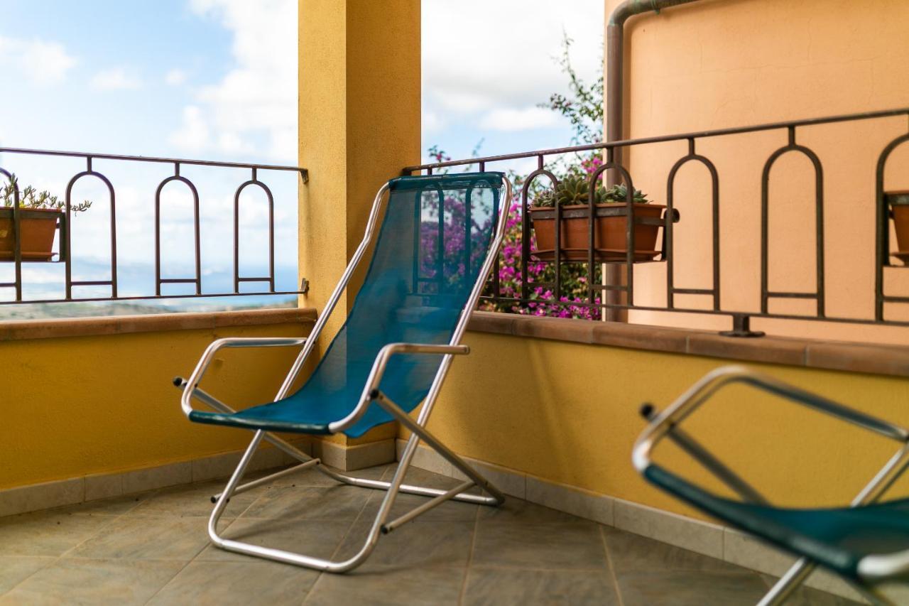Appartamento Con Piscina 03 Trinità dʼAgultu Extérieur photo